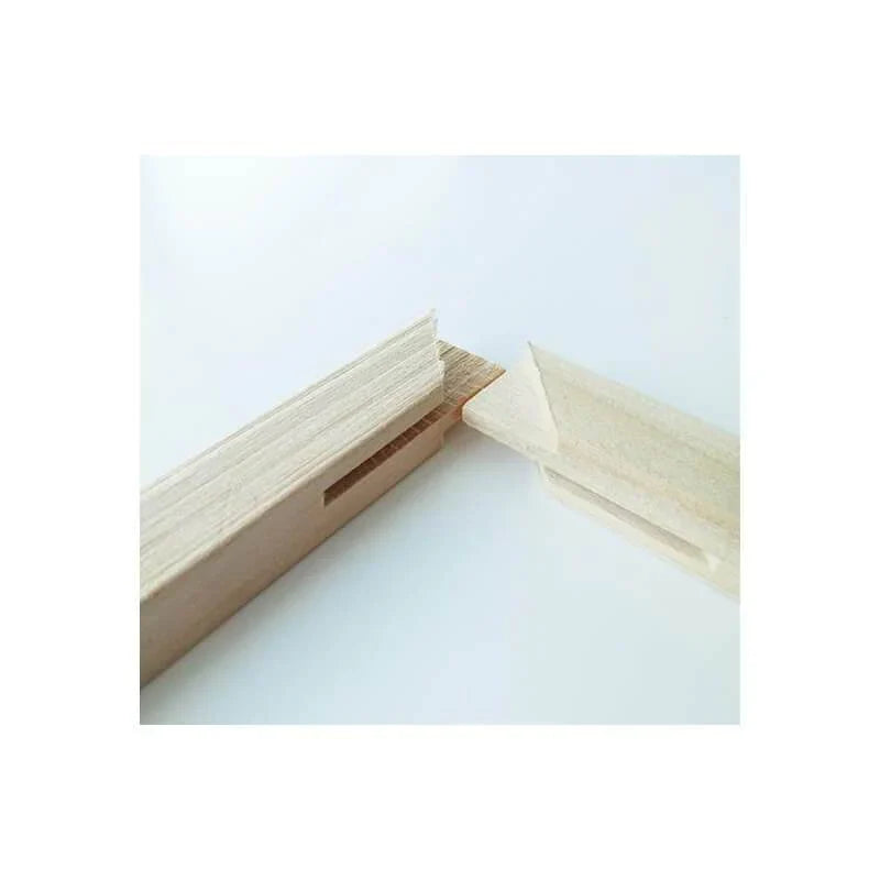 DIY dřevěný rám připravený k montáži