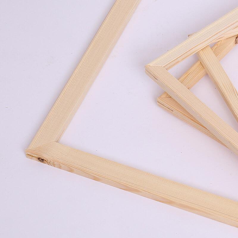 DIY dřevěný rám připravený k montáži